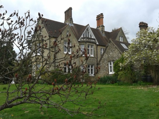 Имението Читхърст - сега основна сграда на манастира